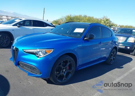 2022 Alfa Romeo Stelvio Veloce Ti Awd z USA, uszkodzony, nr VIN ZASPAKBN5N7D42565